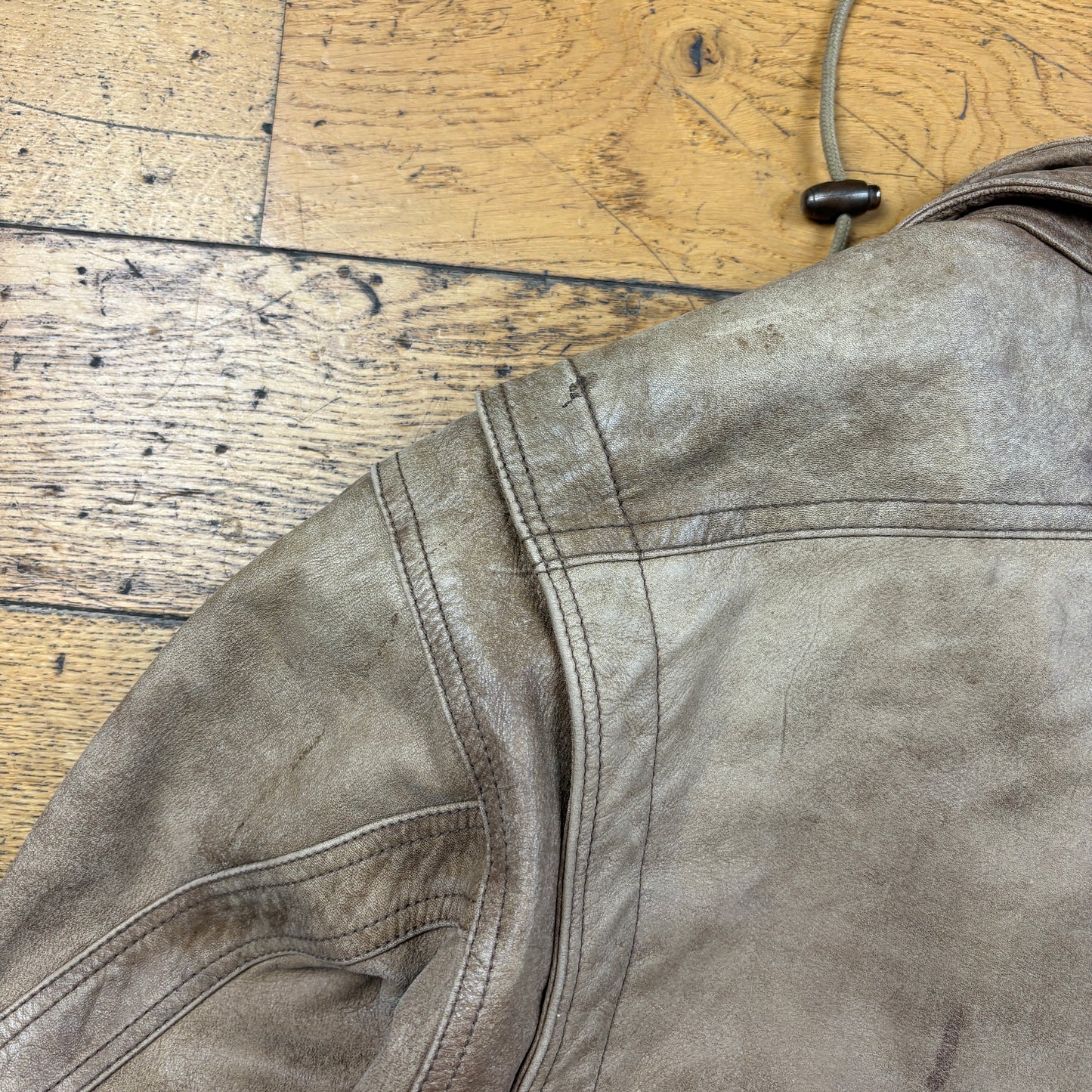 Vintage Bomber Aviator Brown Leather Jacket - M