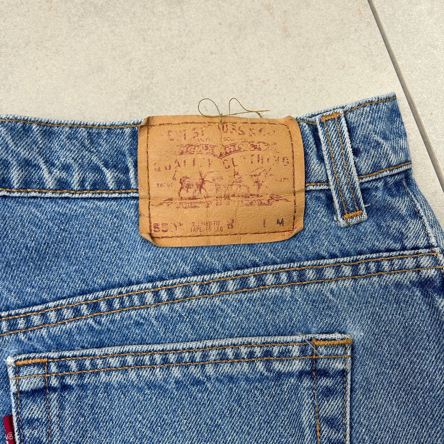 Vintage Levis 550 Baggy Blue Denim Shorts - 36