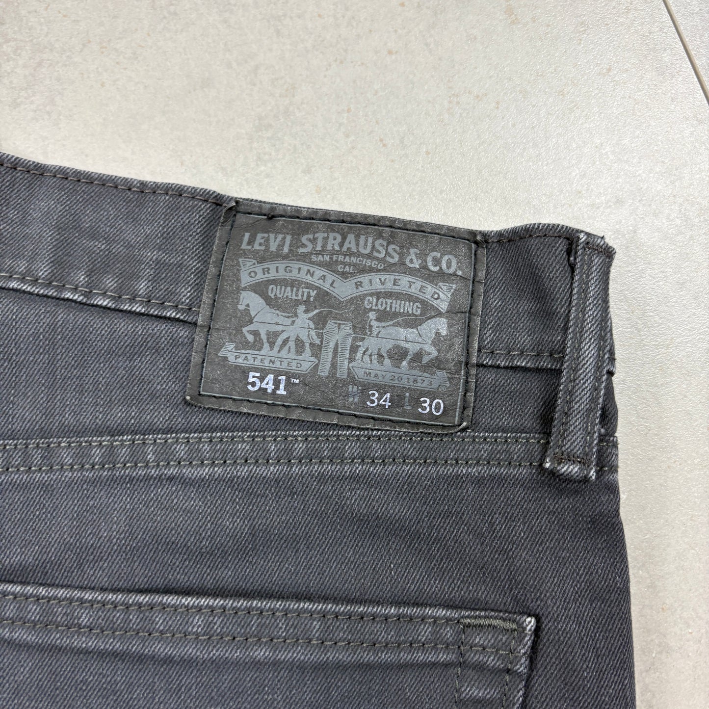 Vintage Levis 541 Black Straight Denim Shorts - 34