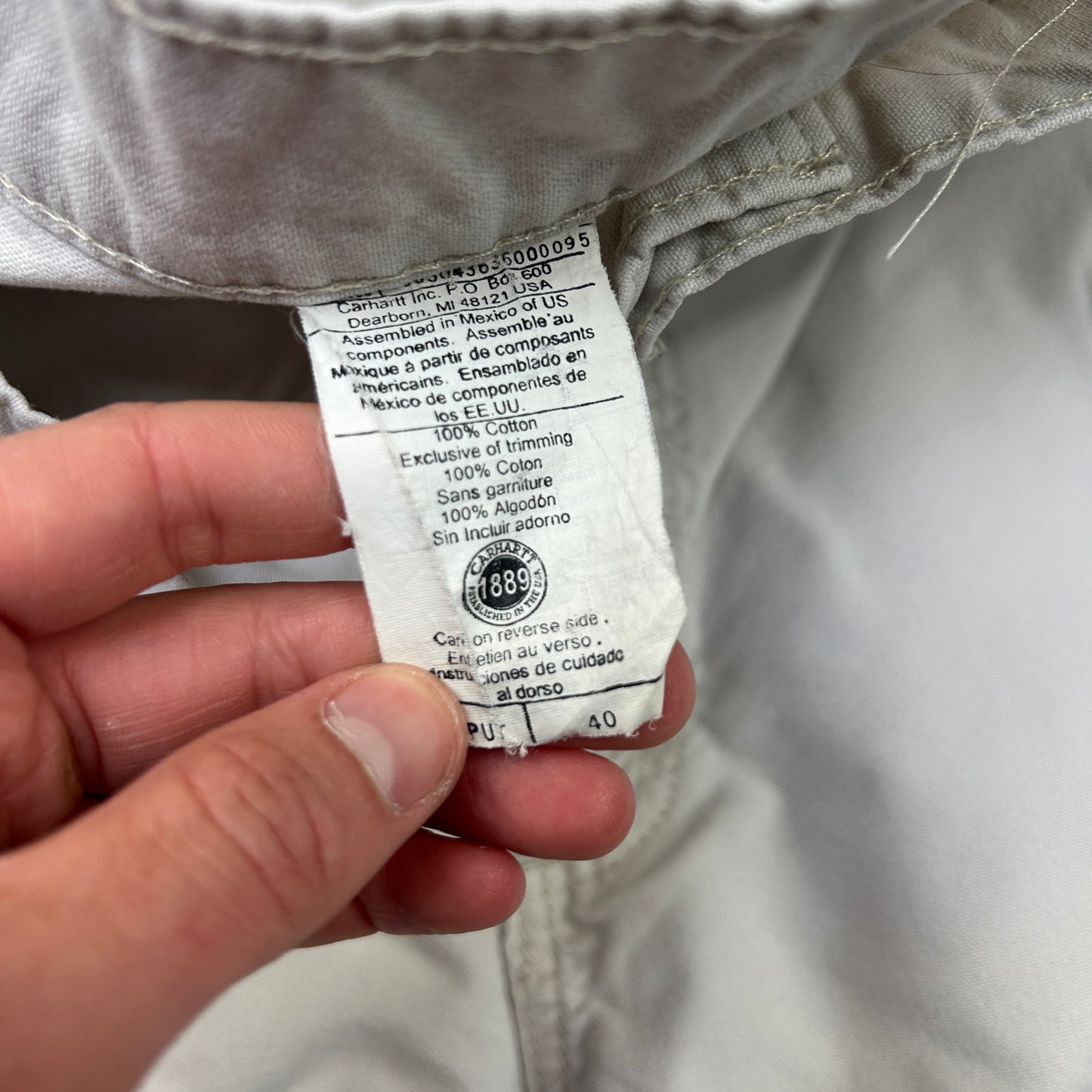 Vintage Carhartt Workwear Baggy Cream Carpenter Shorts - 40