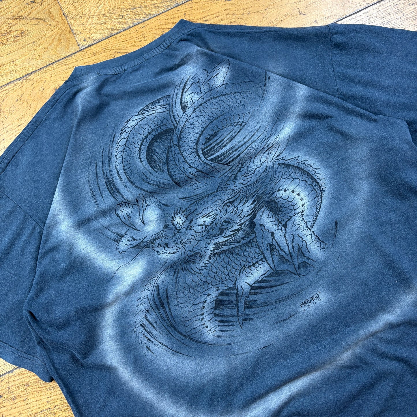 Vintage 90s Chinese Dragon Blue Grey Graphic T-Shirt - L
