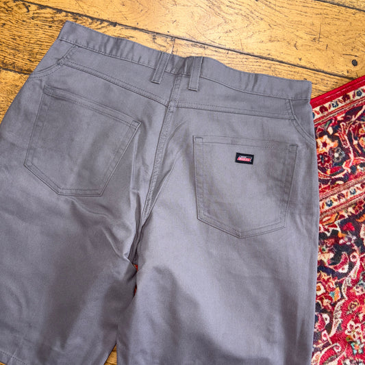 Vintage Dickies Workwear Carpenter Grey Baggy Shorts - 36