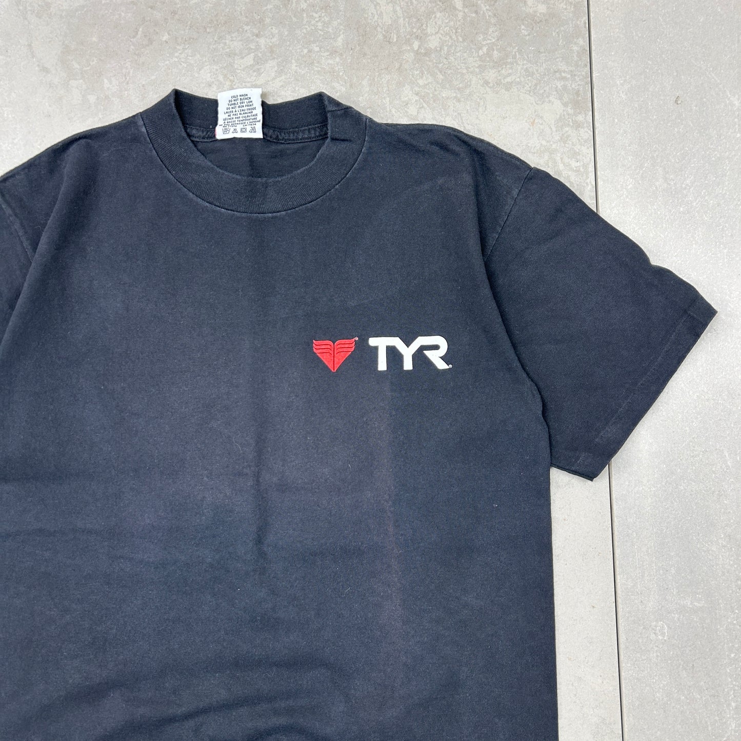 Vintage 90s TYR Single Stitch Graphic Funny Dog Black T-Shirt - S