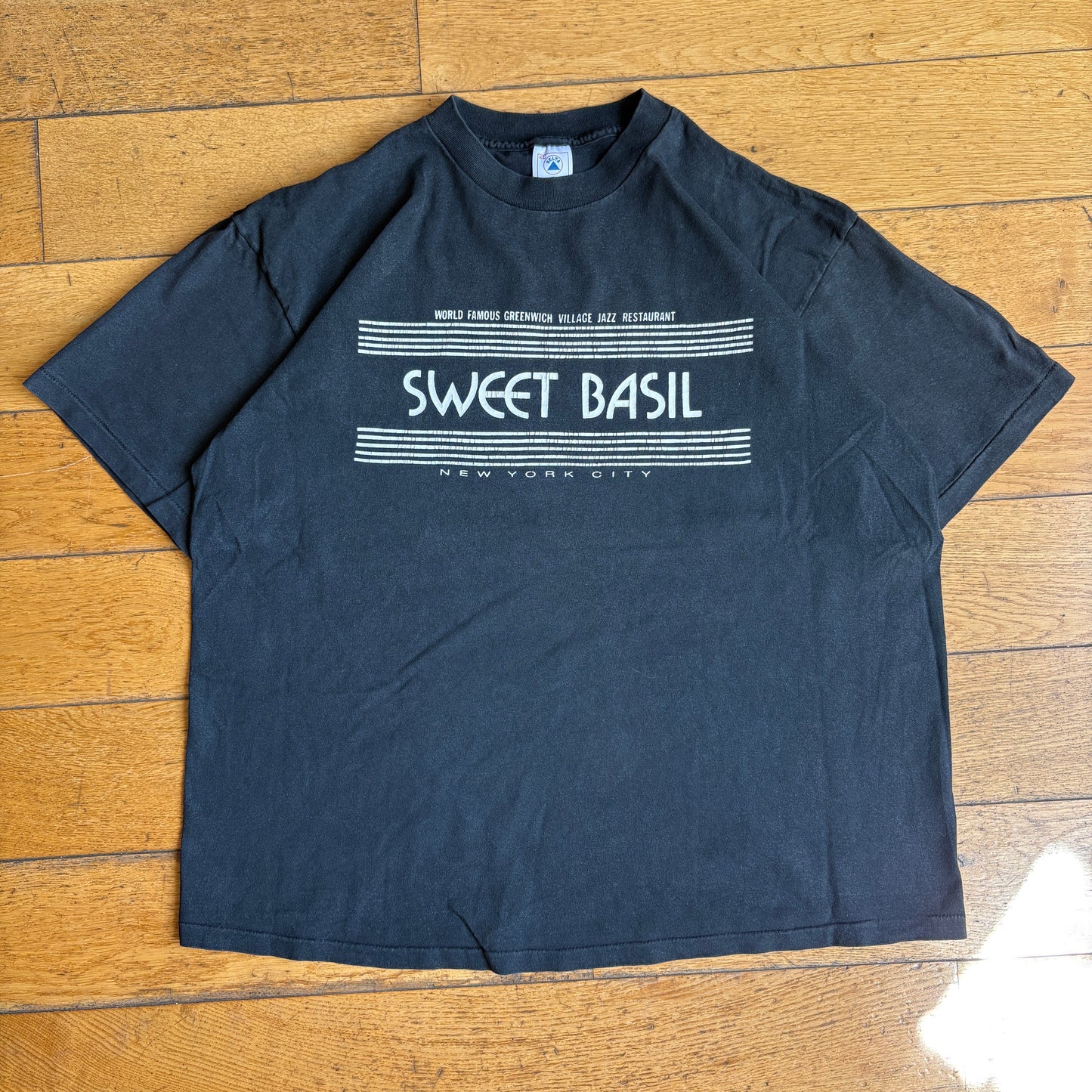Vintage 90s New York Single Stitch Black Graphic T-Shirt - XL