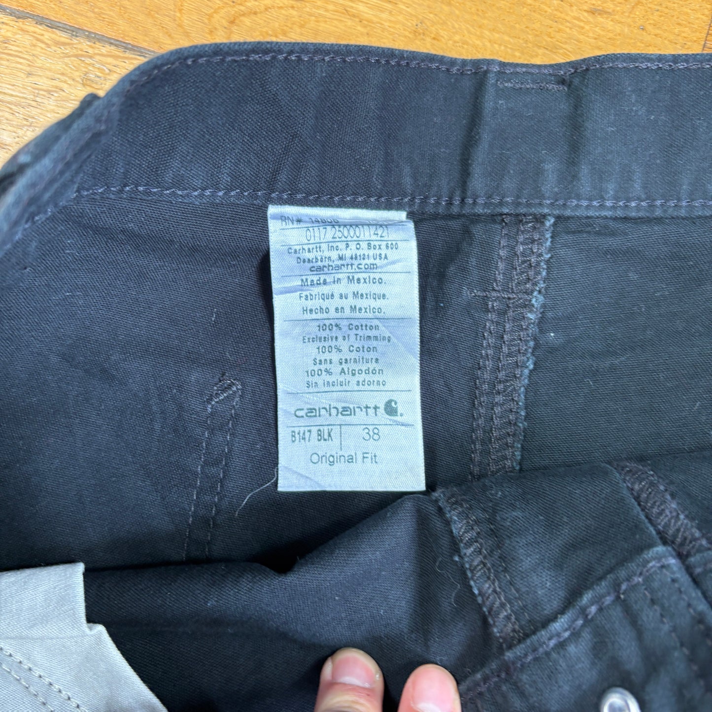 Vintage Carhartt Black Workwear Baggy Carpenter Shorts - 38