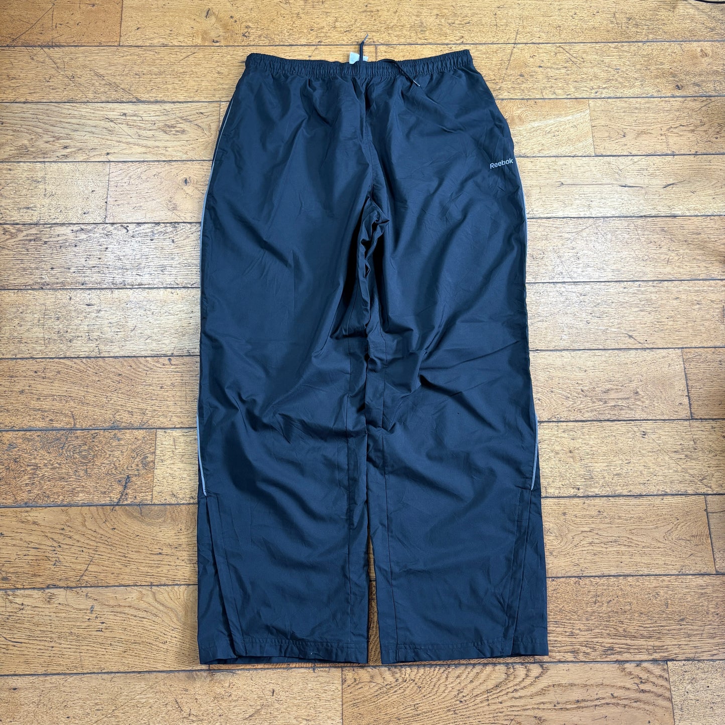 Vintage Reebok Black Baggy Tracksuit Sweatpants Track Pants Bottoms - L