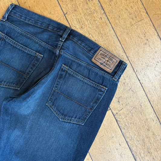 Vintage Levis Bootcut Baggy Dark Blue Denim Jeans - 34