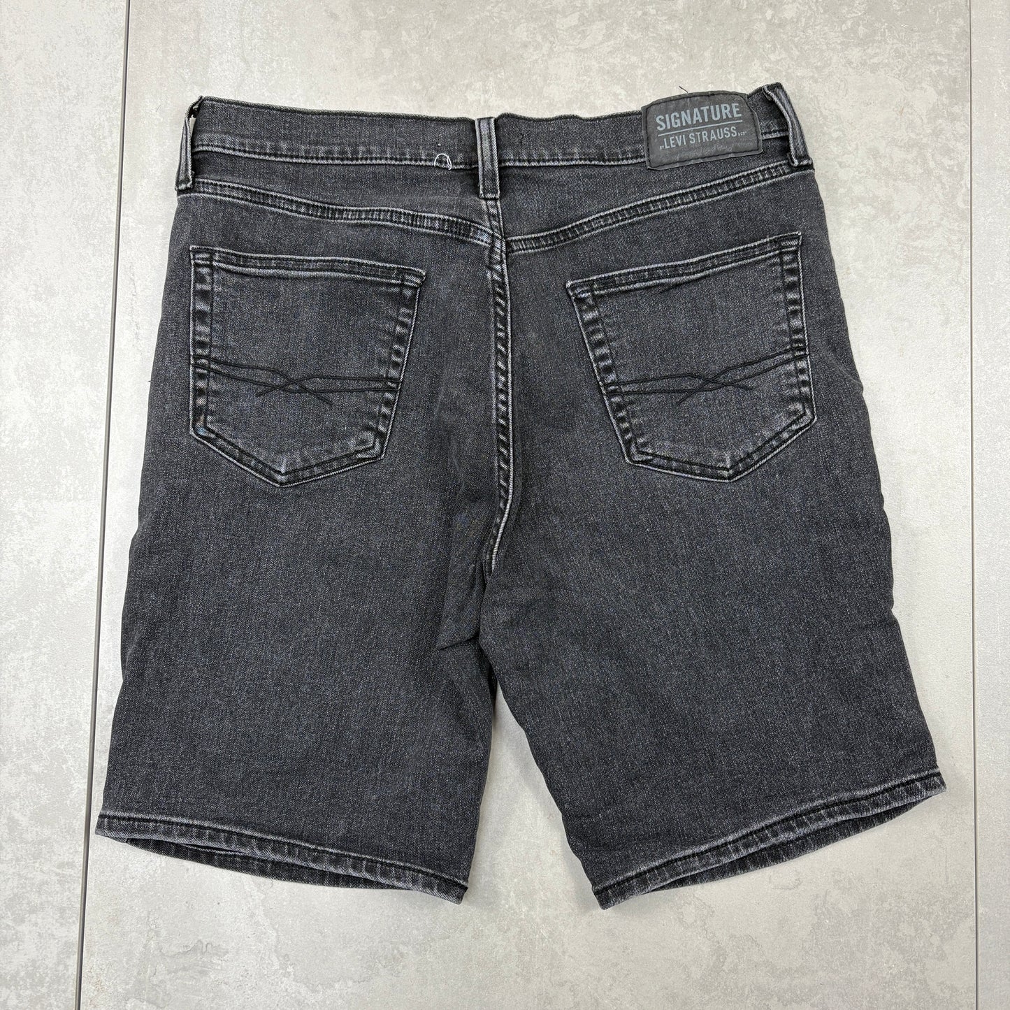 Vintage Levis Black Denim Shorts - 32