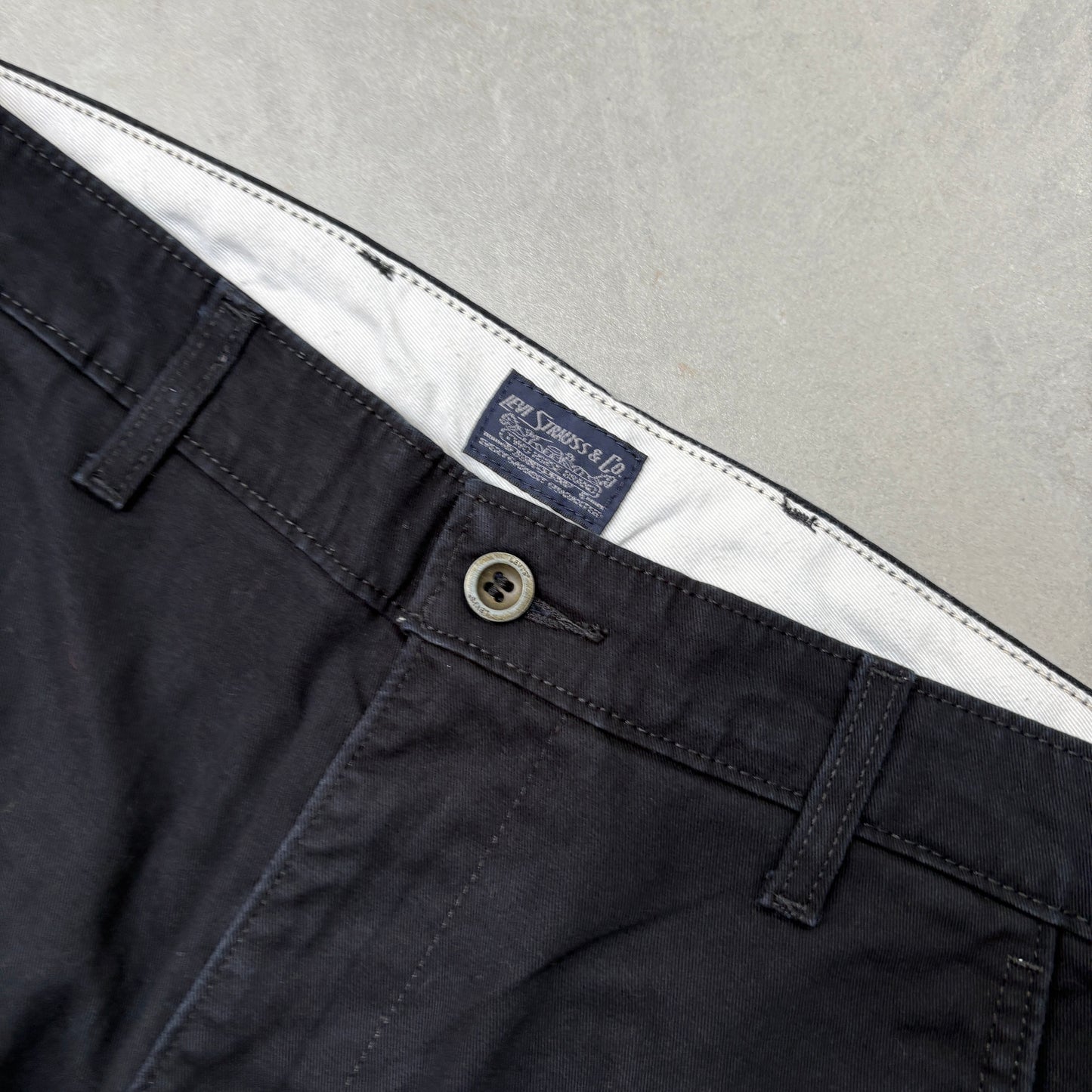 Vintage Levis Tapered Black Chino Trousers - 32