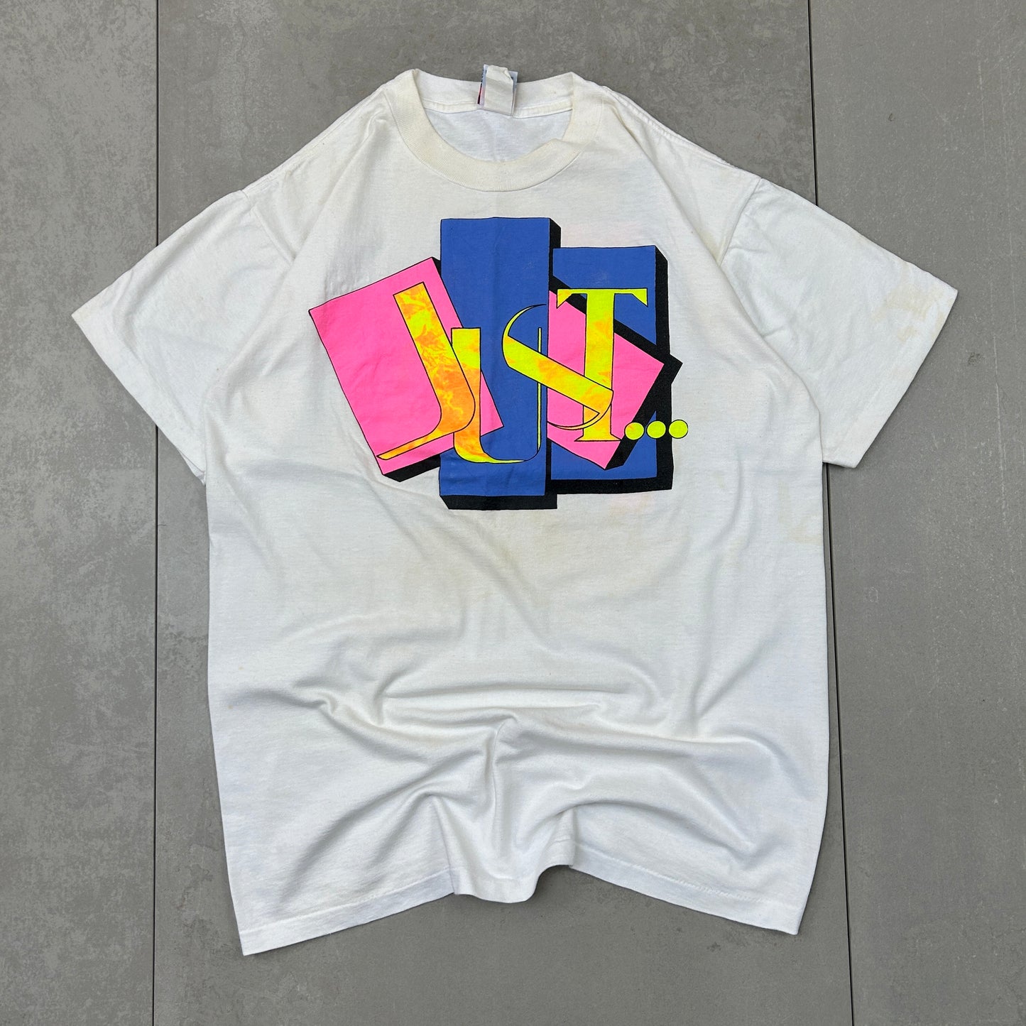 Vintage 1990 Single Stitch Graphic White T-Shirt - M