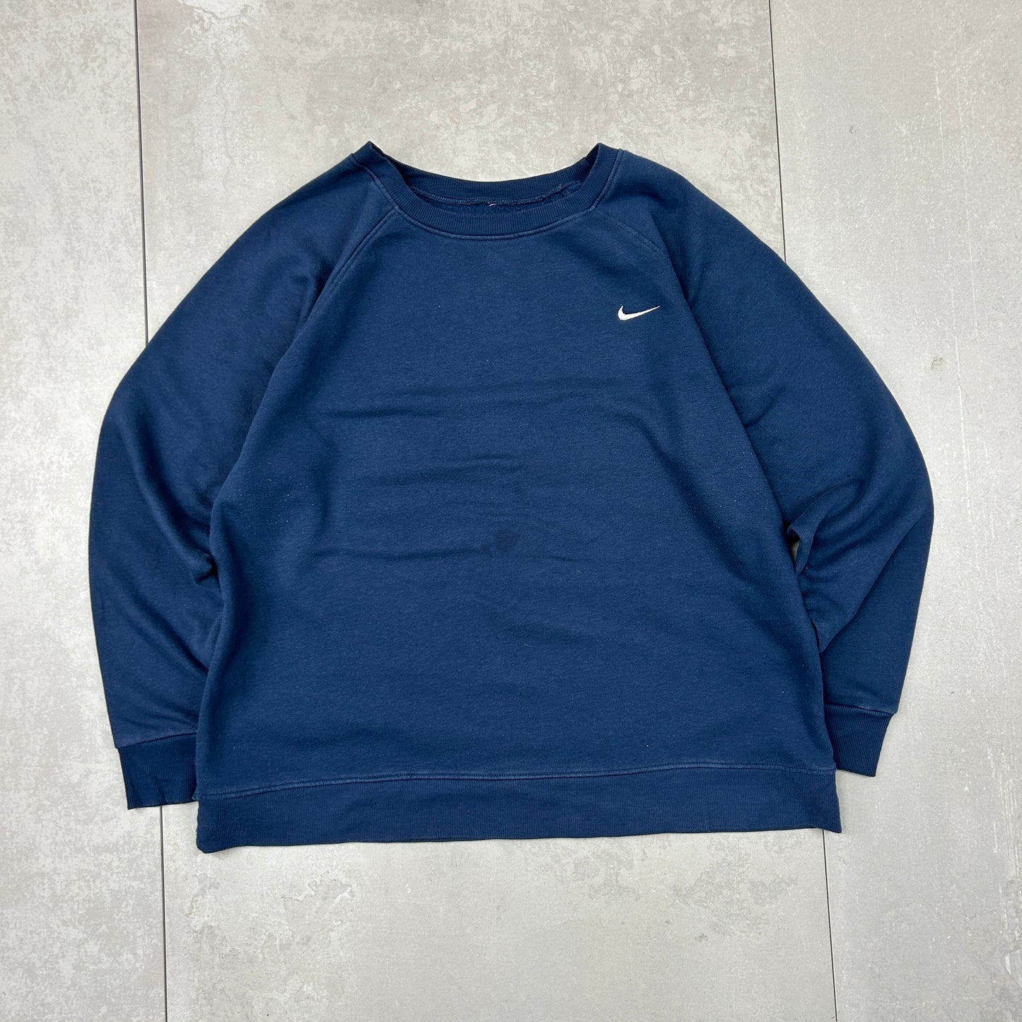 Vintage 00s Nike Silver Tag Swoosh Embroidered Boxy Navy Sweatshirt - L
