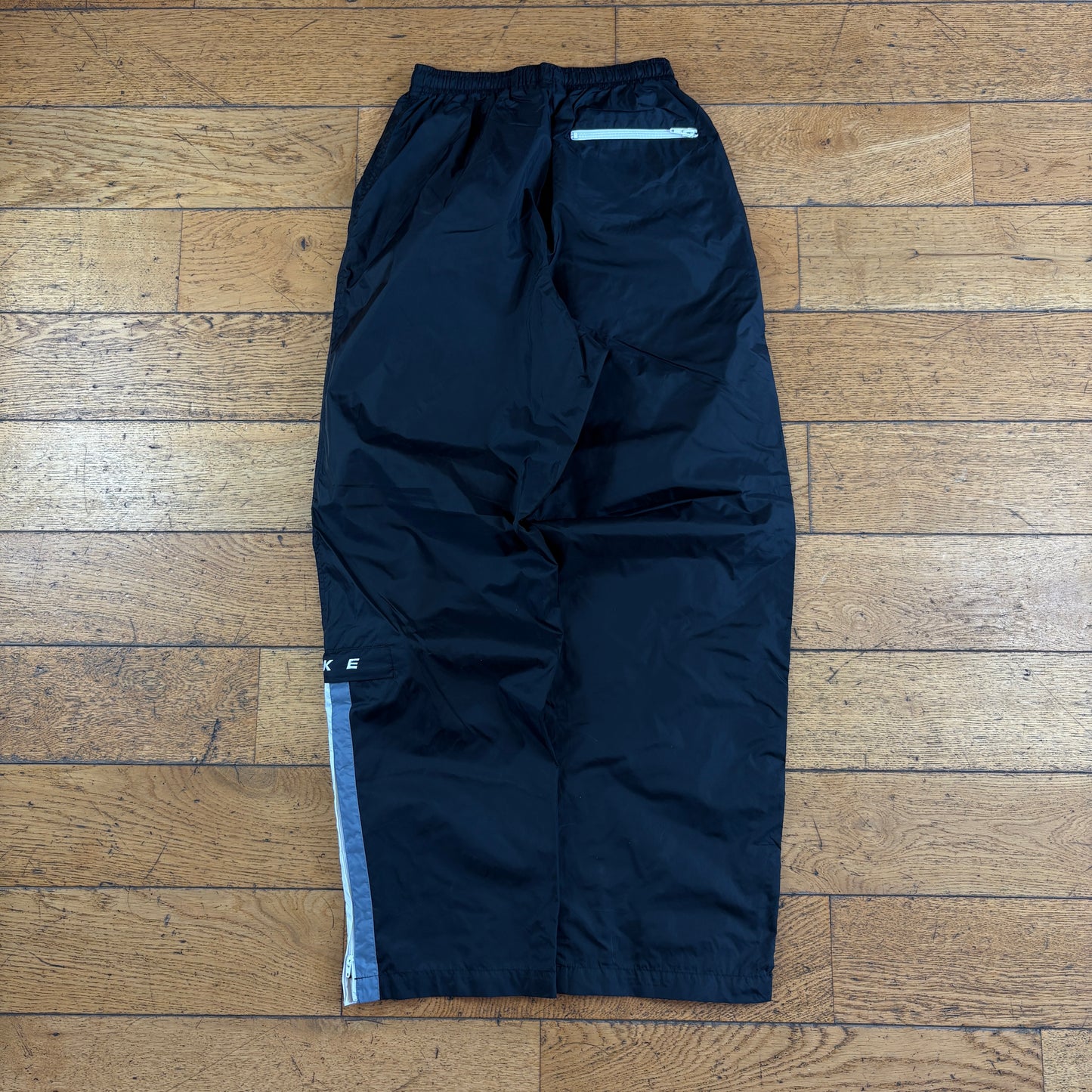 Vintage Nike Black Baggy Tracksuit Sweatpants Track Pants Bottoms - S
