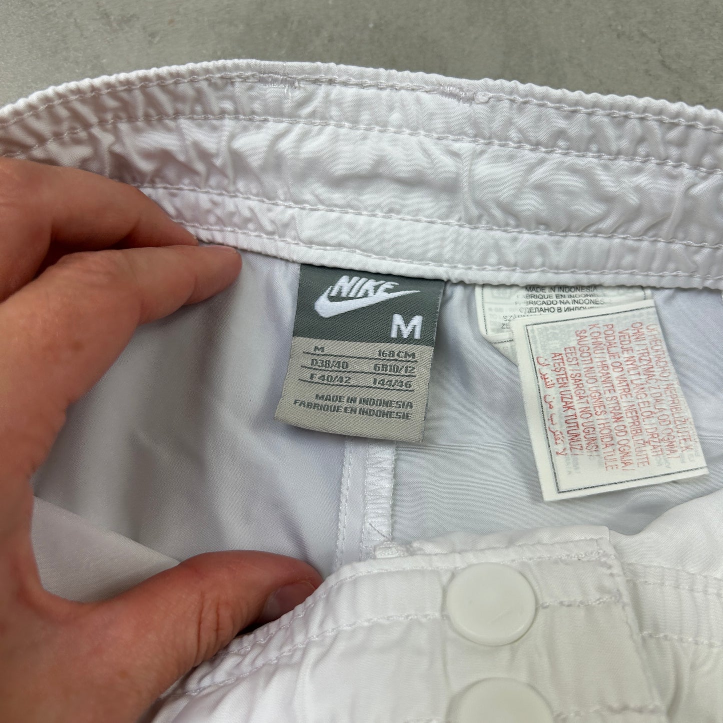 Vintage Nike Swoosh White Sports Shorts - S