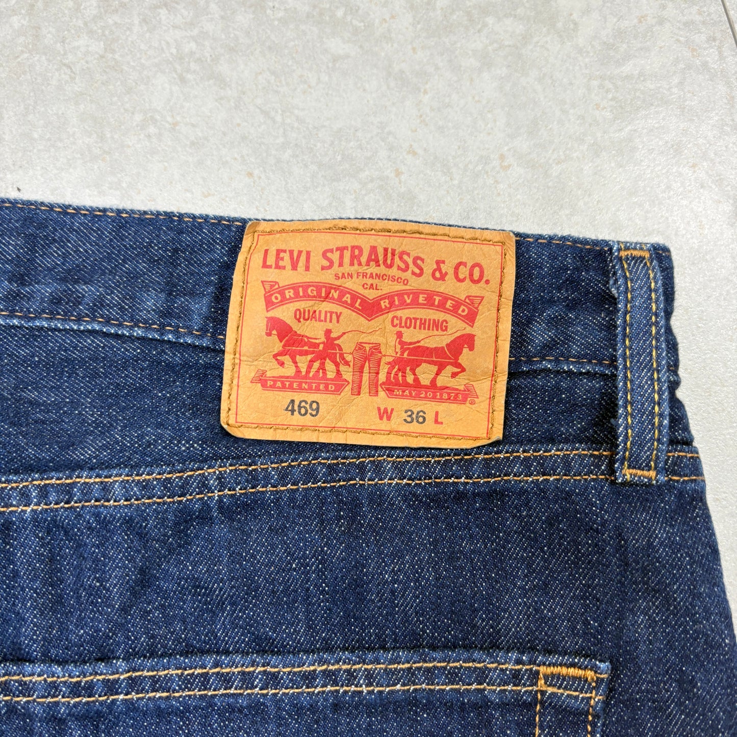 Vintage Levis 469 Baggy Blue Denim Shorts - 36