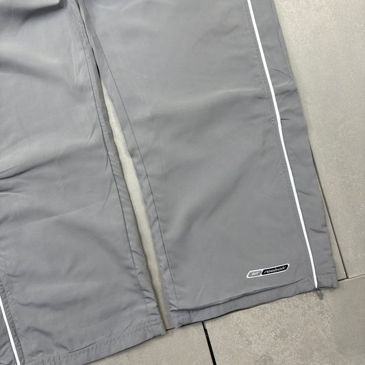 Vintage Reebok Grey Baggy Tracksuit Sweatpants Track Pants Bottoms - M