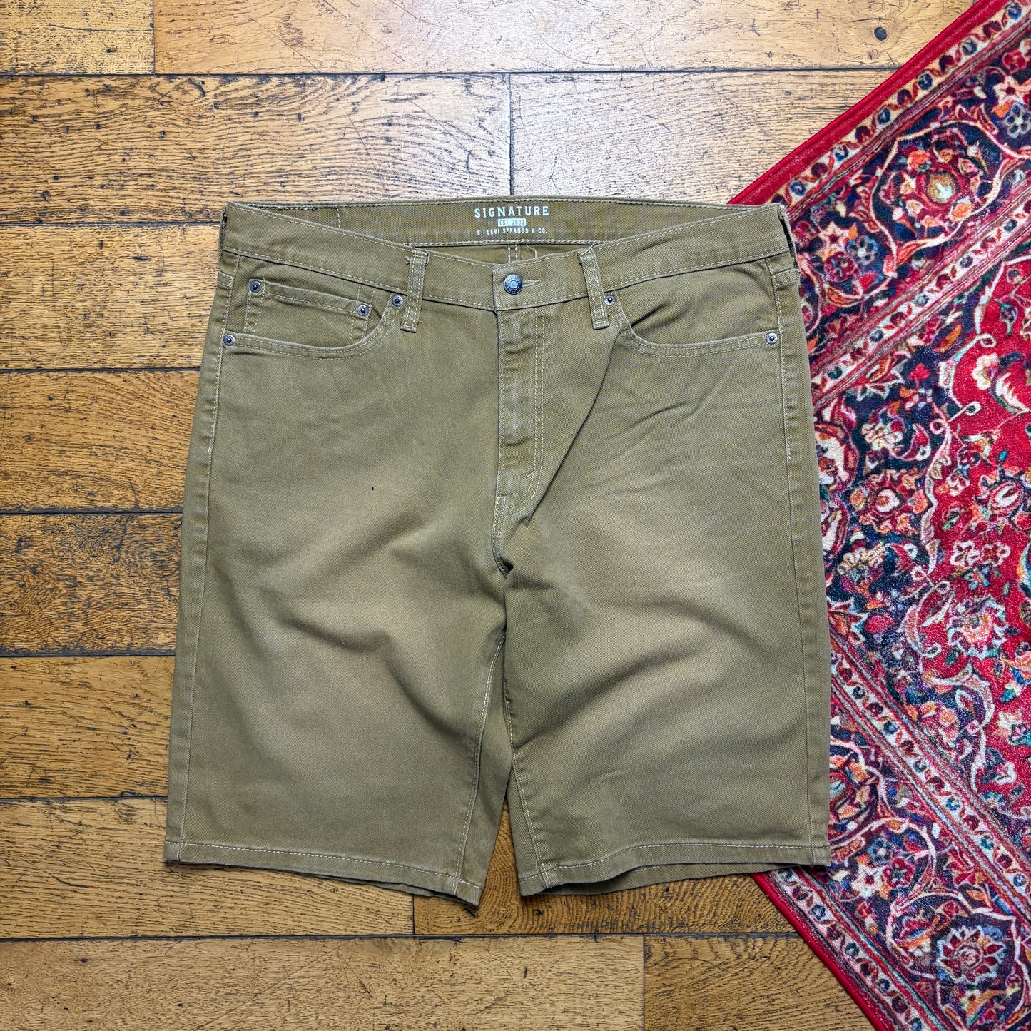 Vintage Levis Baggy Brown Shorts - 36