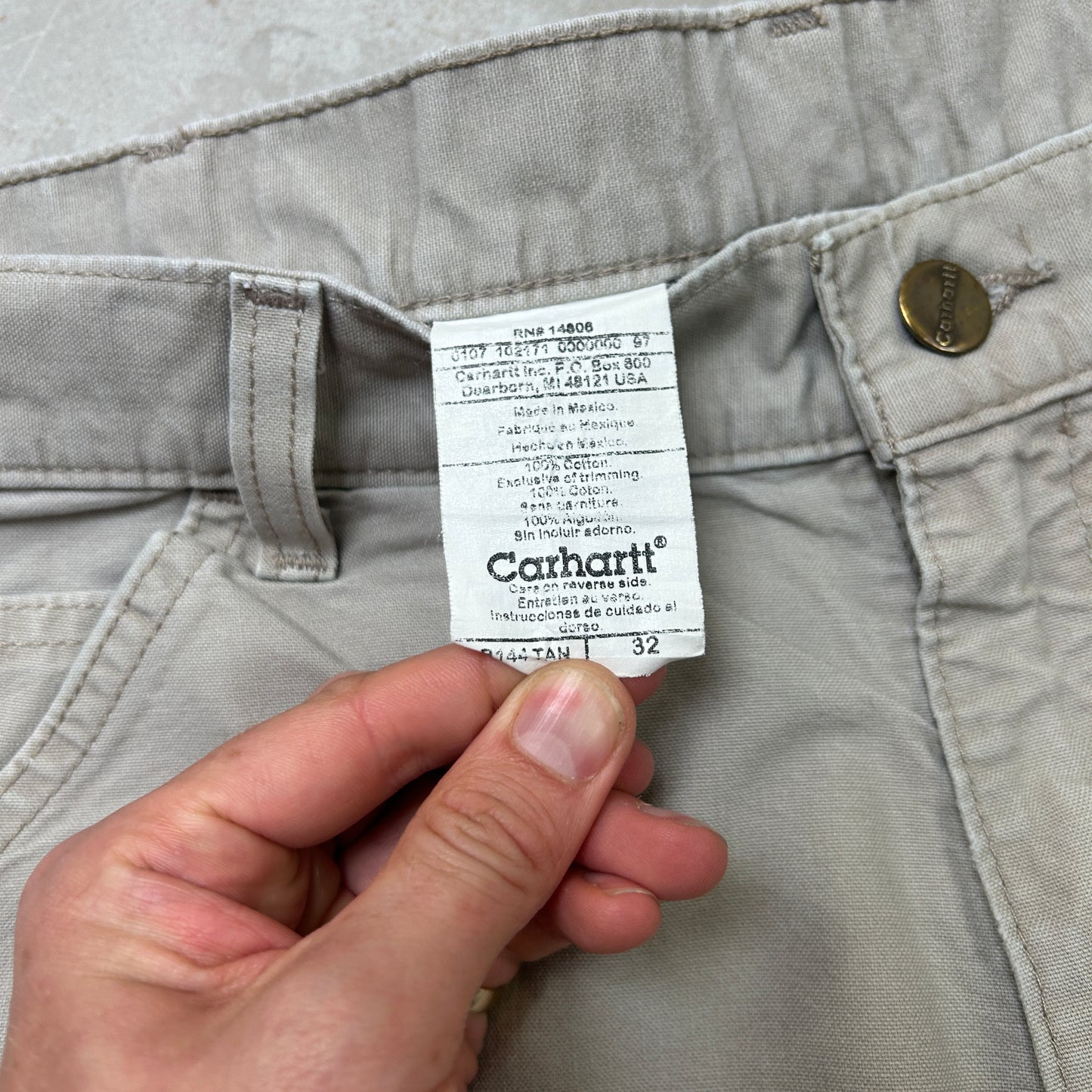 Vintage Carhartt Workwear Baggy White Cream Carpenter Shorts - 32