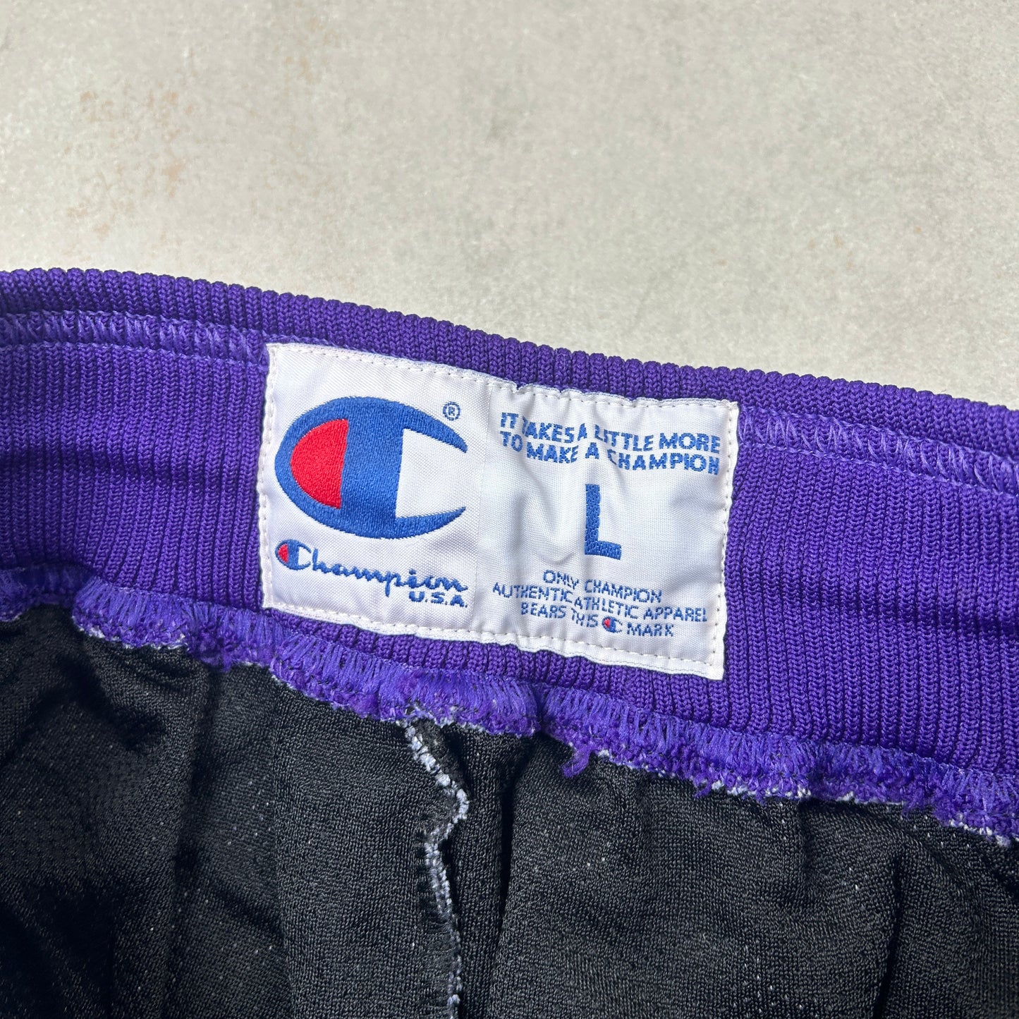 Vintage NBA Sacramento Kings Black Purple Basketball Shorts - S