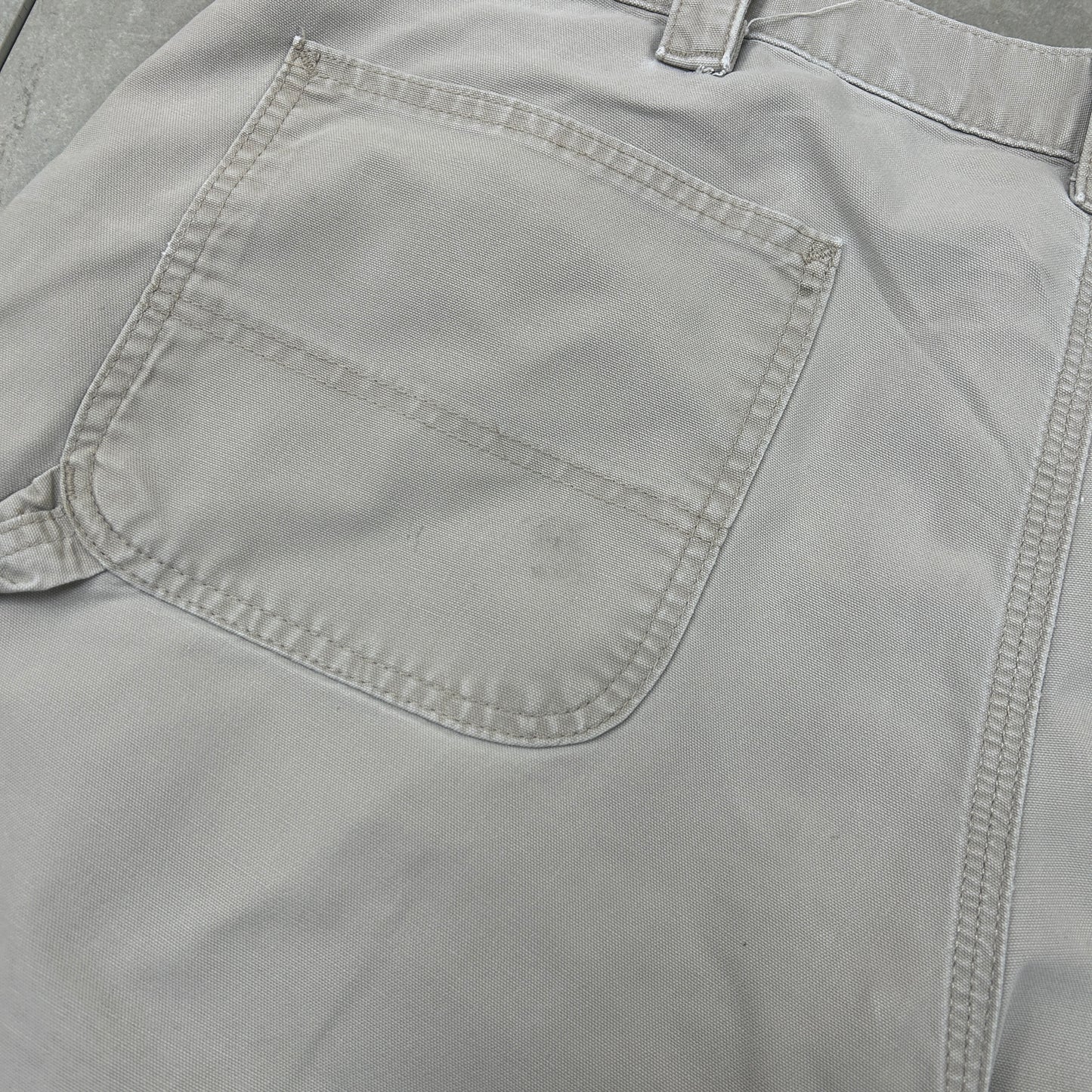 Vintage Carhartt Workwear Baggy Cream Carpenter Shorts - 40