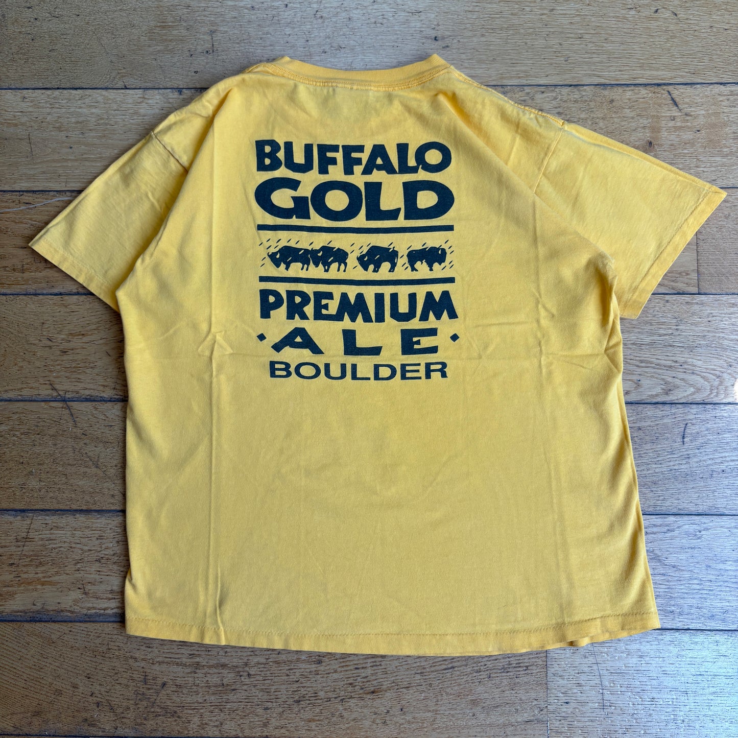 Vintage 90s Beer Single Stitch Yellow Graphic T-Shirt - L
