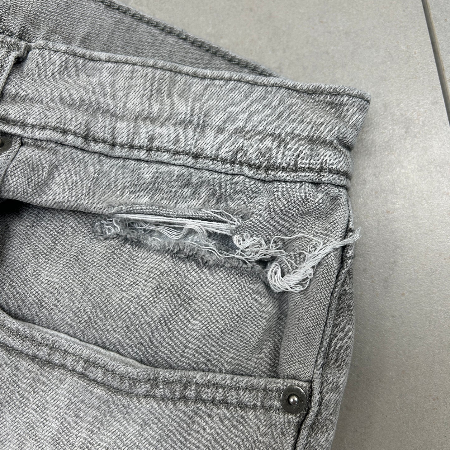 Vintage Levis 512 Slim Grey Denim Shorts - 34