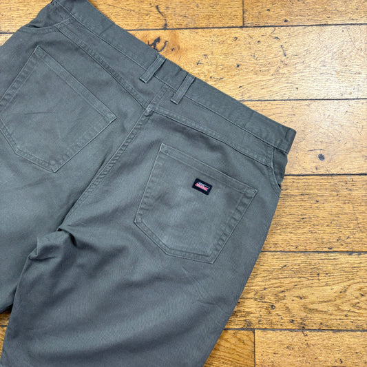 Vintage Dickies Workwear Carpenter Grey Baggy Shorts - 38