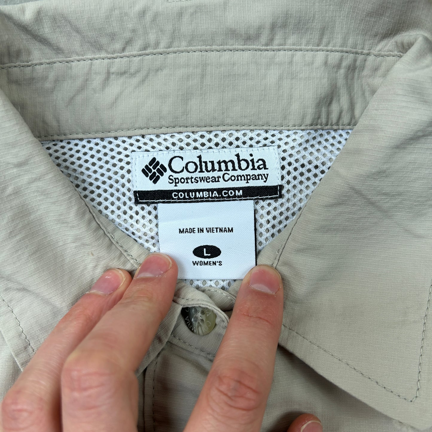 Vintage Columbia Cream Embroidered Shirt - L