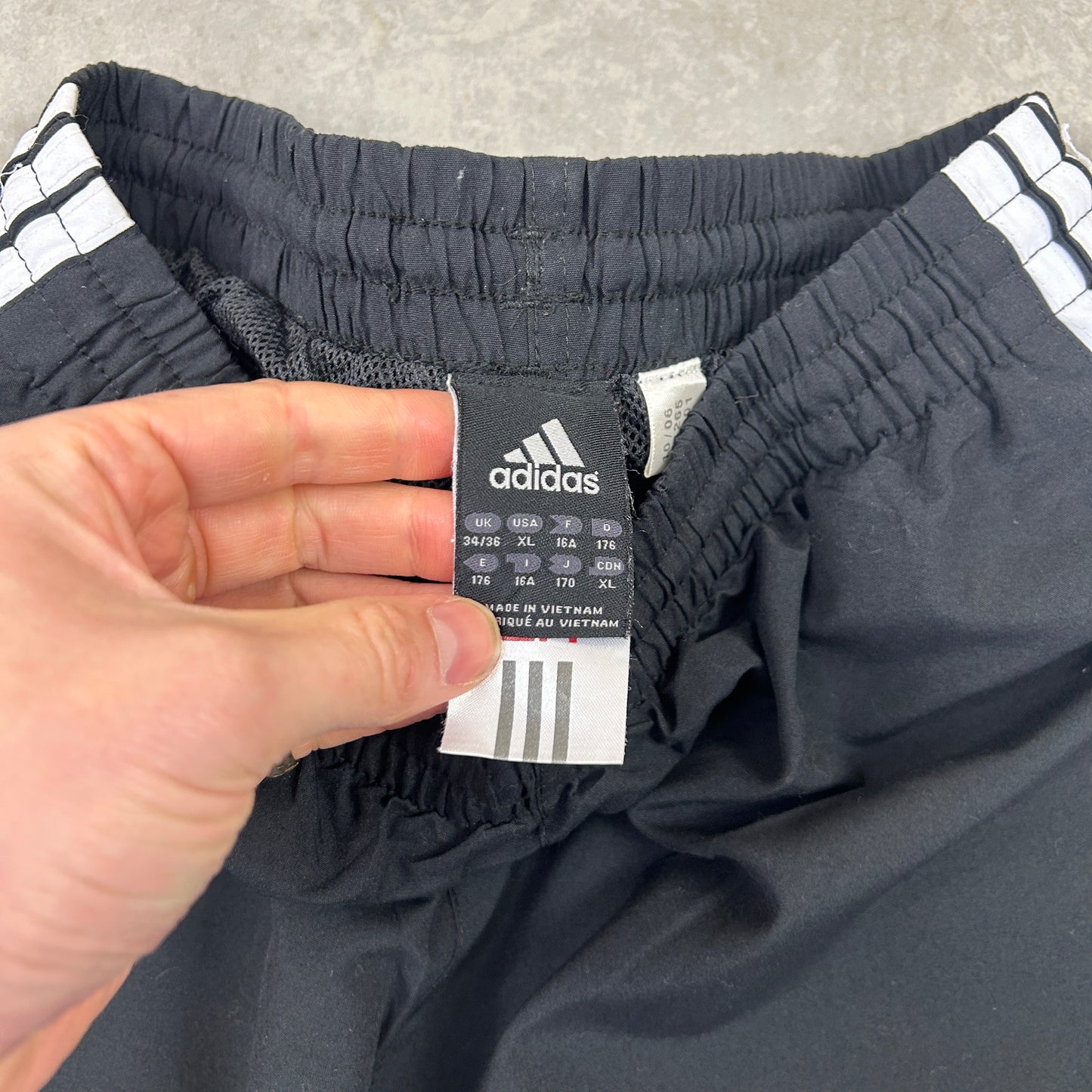 Vintage Adidas Black Baggy Tracksuit Sweatpants Track Pants Bottoms - S