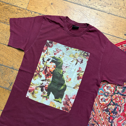 Vintage Stussy Dinosaur Burgundy Graphic T-Shirt - XS
