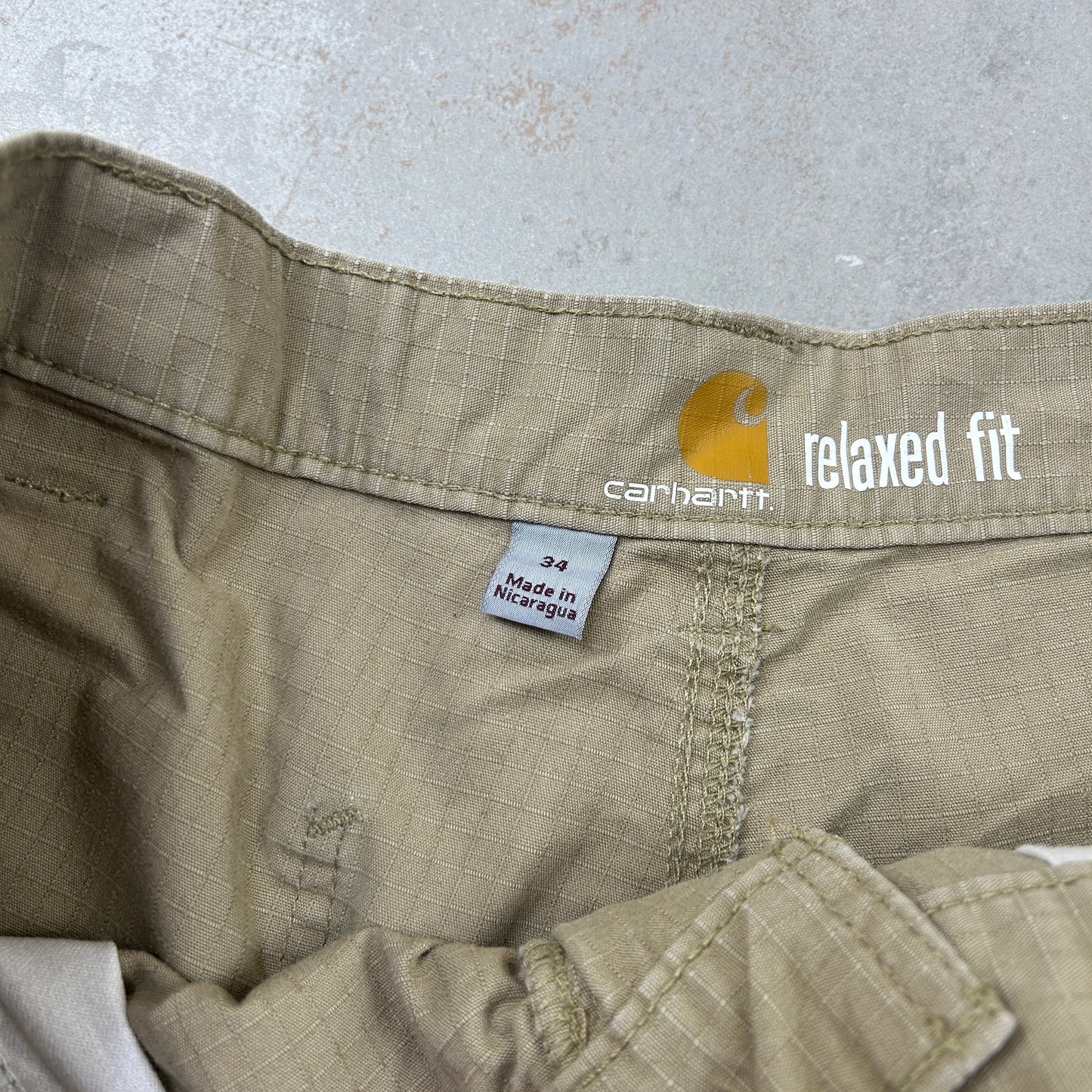 Vintage Carhartt Workwear Baggy Brown Carpenter Shorts - 34