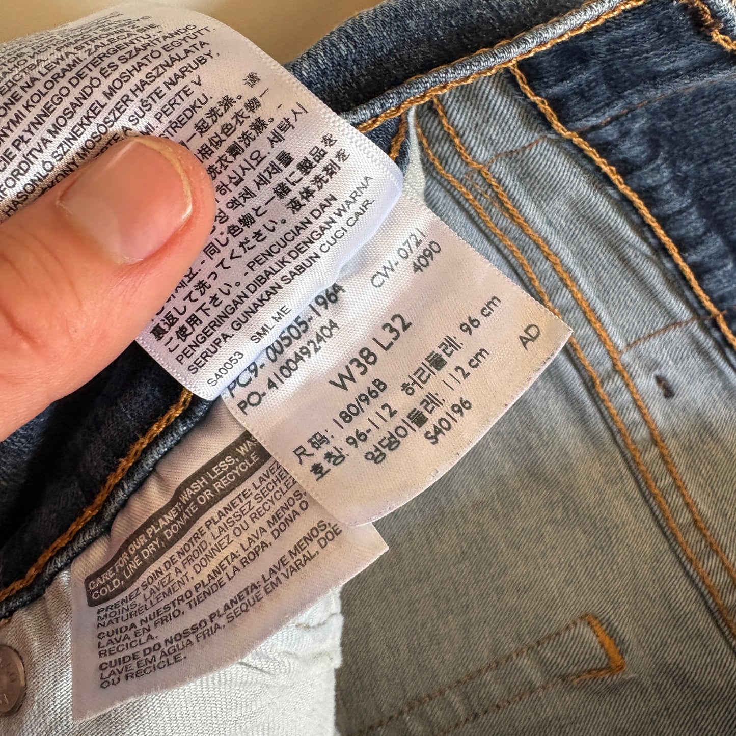 Vintage Levis 505 Straight Blue Denim Jeans - 38R