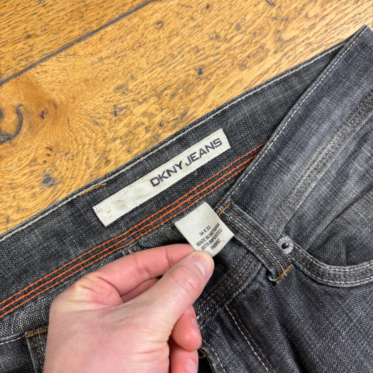Vintage DKNY Grey Embroidered Y2K Hip Hop Baggy Jeans - 38