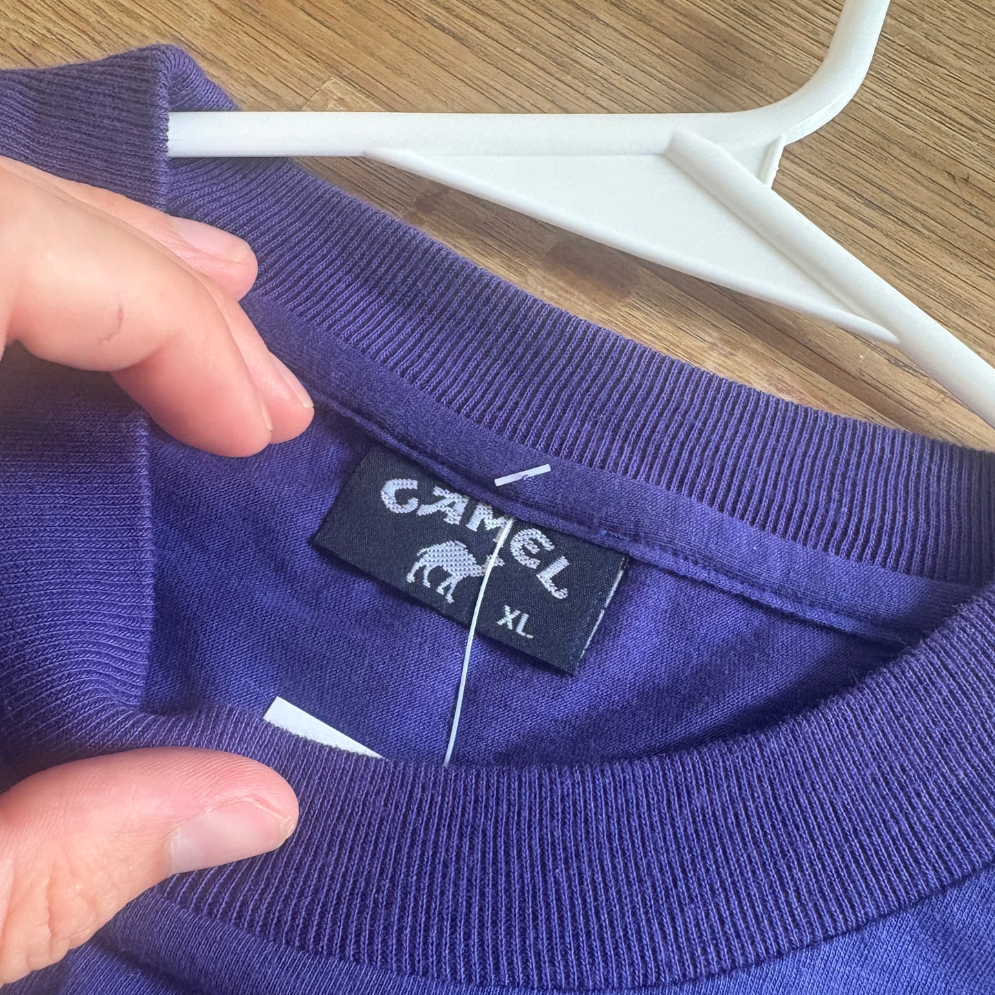 Vintage 90s Camel Purple Embroidered Graphic T-Shirt - M