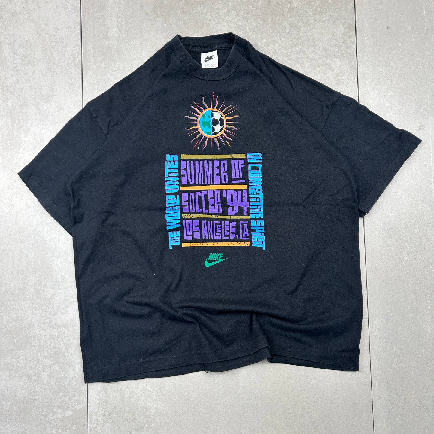 Vintage 1994 Nike Black Football Single Stitch Graphic T-Shirt - XL