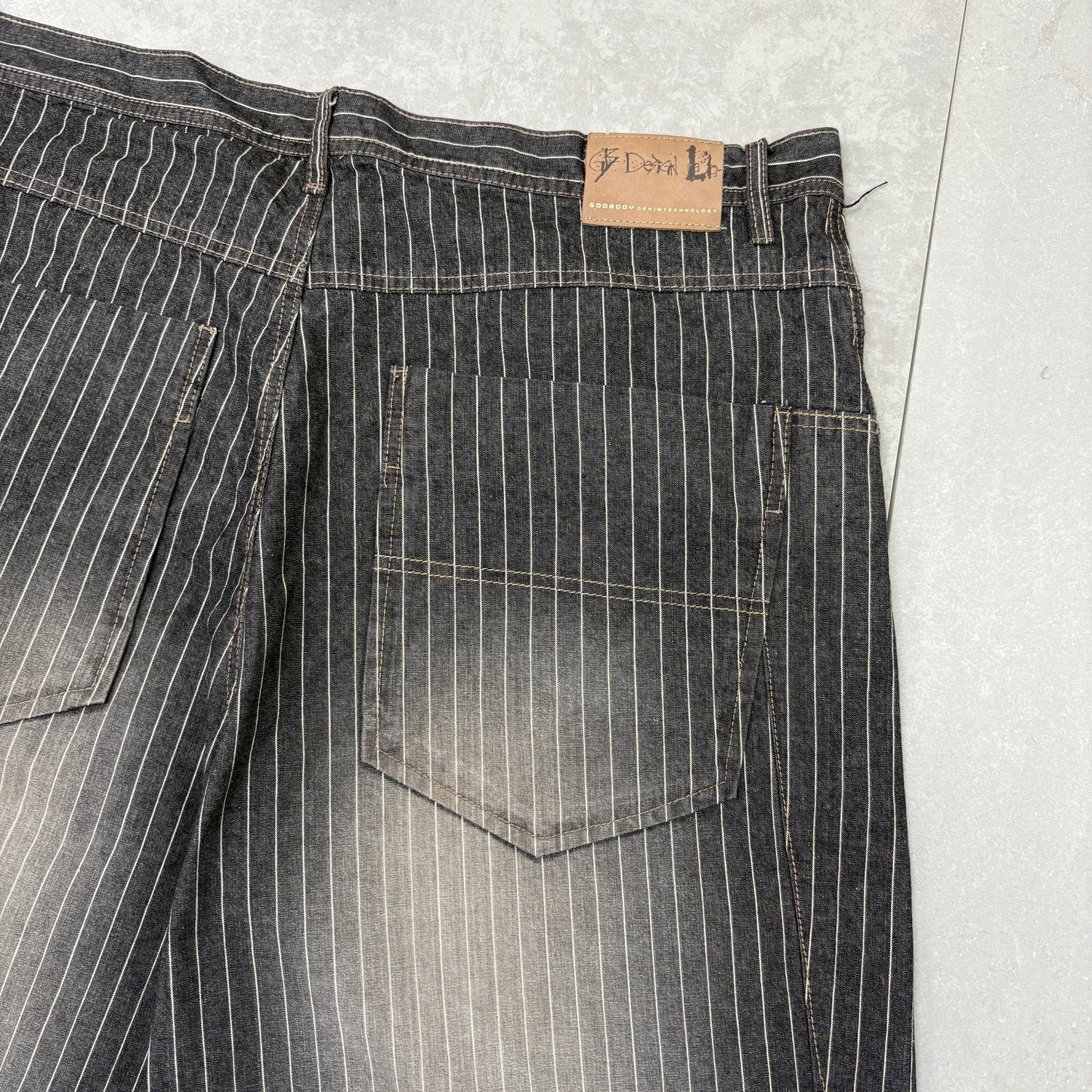 Vintage Pin Stripe Hip Hop Baggy Black Shorts Jorts - 40