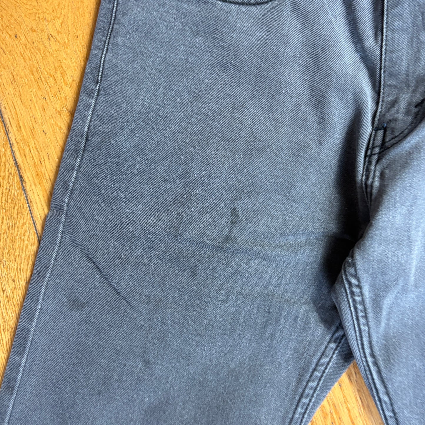 Vintage Levis 502 Straight Grey Denim Shorts - 34