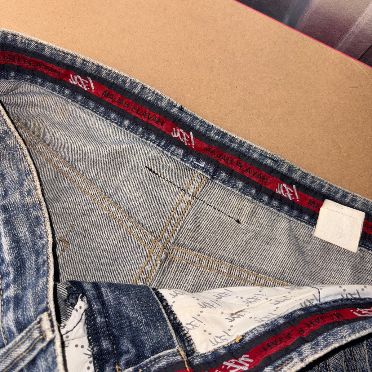 Majah Flavah Blue Embroidered Japanese Denim Hip Hop Y2K Baggy Jeans - 38L