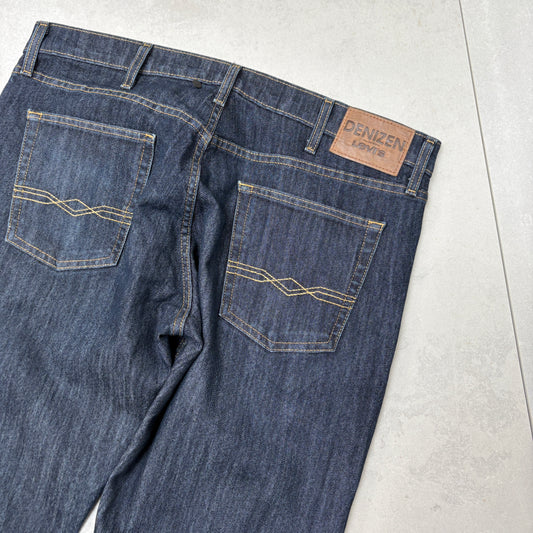 Vintage Levis Straight Blue Denim Jeans - 38