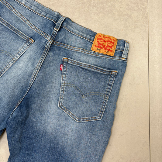 Vintage Levis 541 Baggy Blue Denim Shorts - 36
