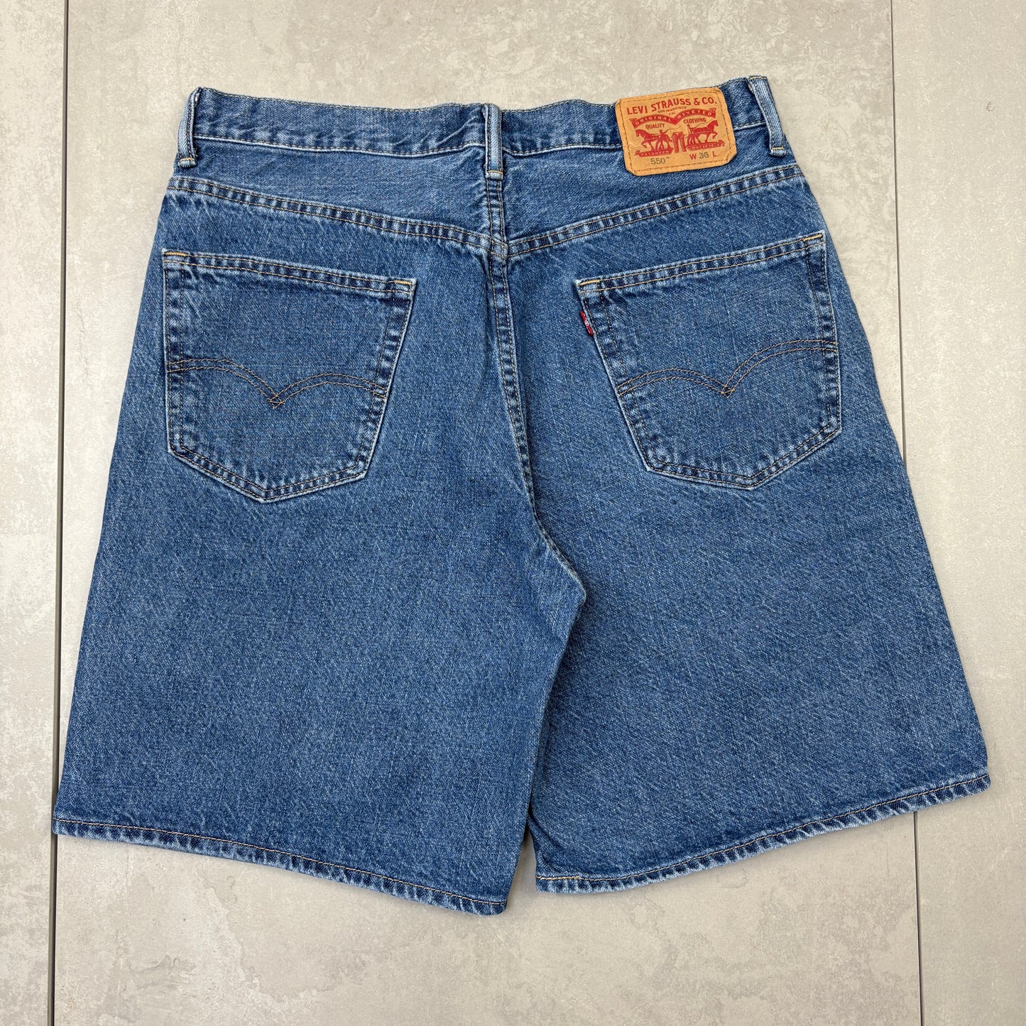 Vintage Levis 550 Baggy Blue Denim Shorts - 34
