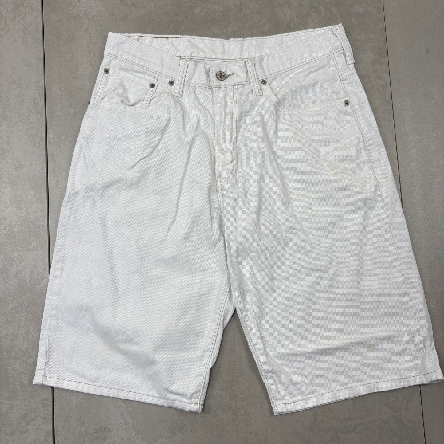 Vintage Levis 569 Baggy White Denim Shorts - 32