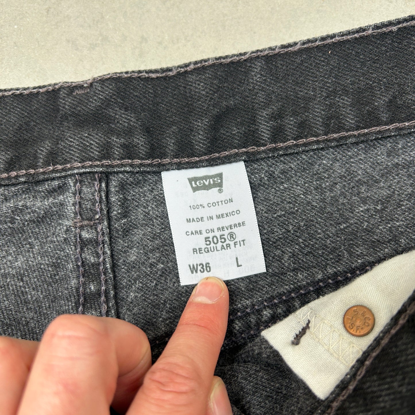 Vintage Levis 505 Black Baggy Denim Shorts - 36