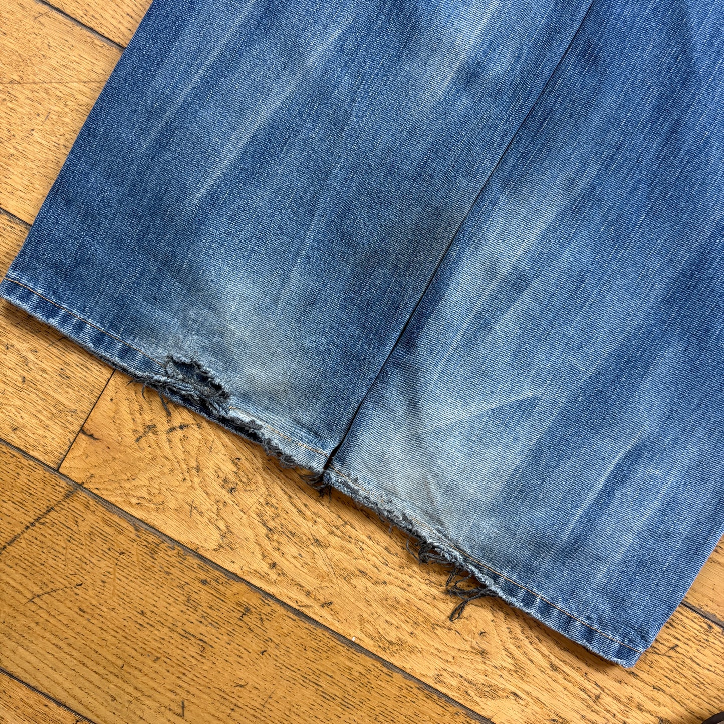 Vintage Big Train Japanese Embroidered Hip Hop Straight Jeans - 32