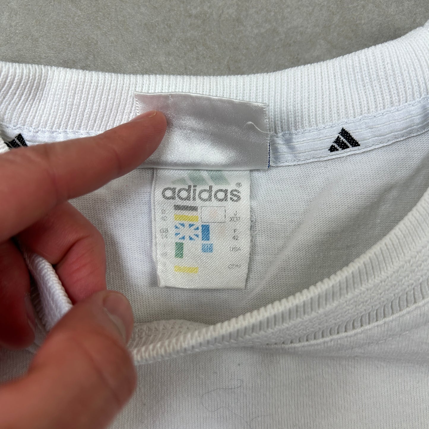 Vintage 90s Adidas White Embroidered Womens T-Shirt - Size 14
