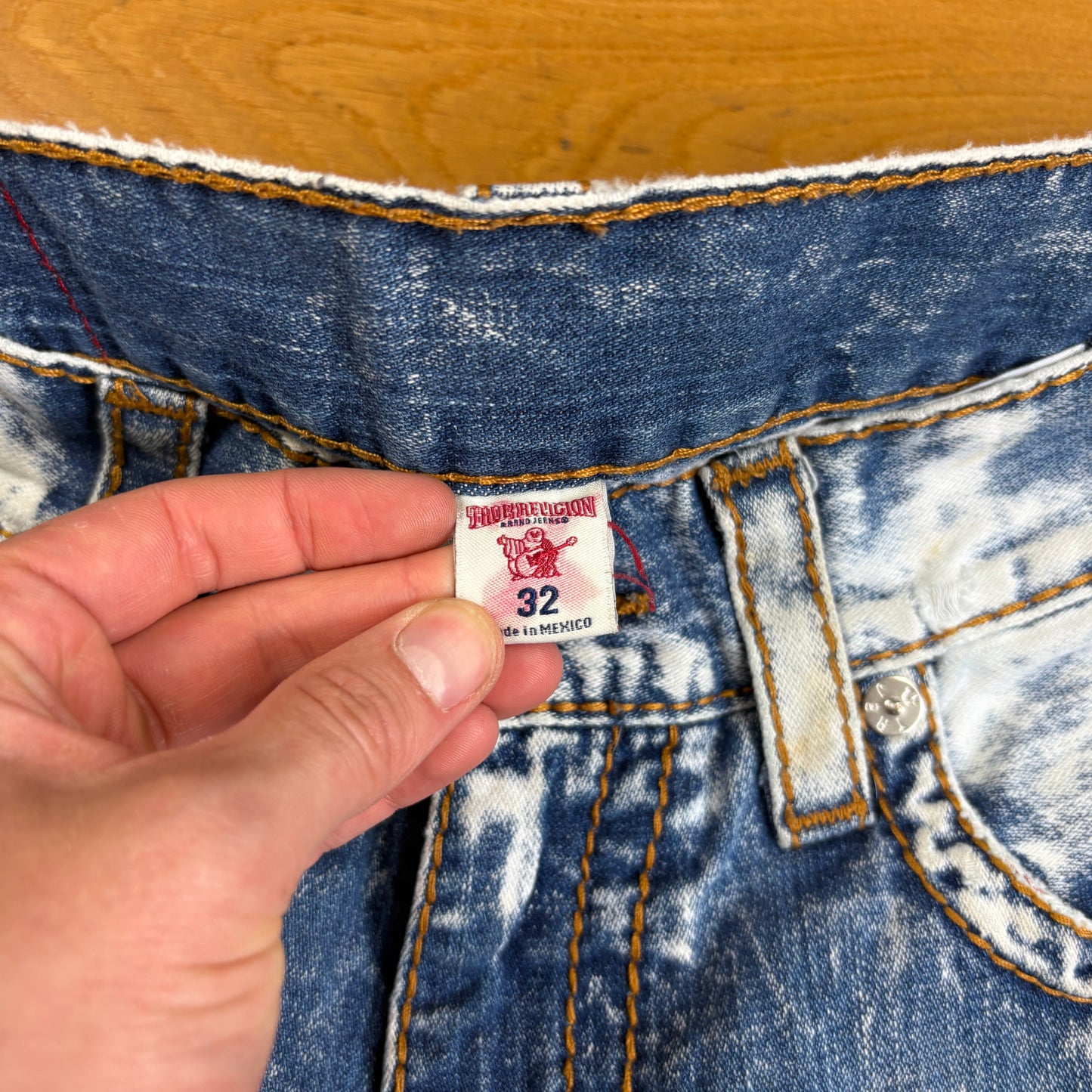Vintage True Religion Blue Bleached Embroidered Y2K Shorts Jorts - 34