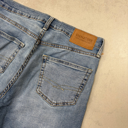 Vintage Levis Blue Denim Shorts - 30
