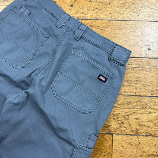 Vintage Dickies Workwear Carpenter Grey Baggy Shorts - 32
