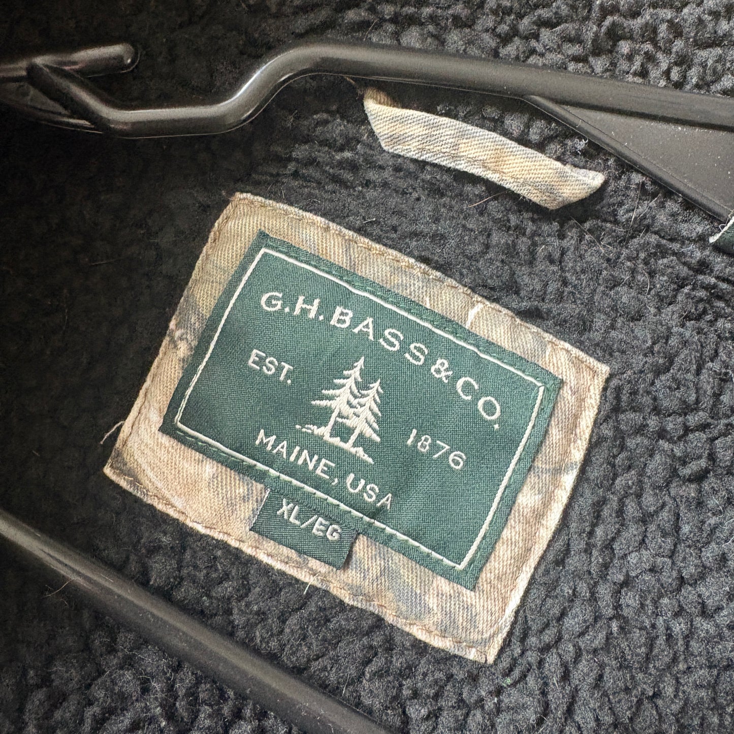 Vintage GH Bass Realtree Camo Hunting Workwear Active Hoodie Jacket - XL
