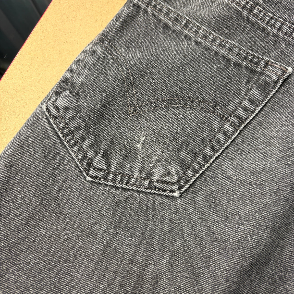 Levis 550 Black Baggy Denim Shorts - 34