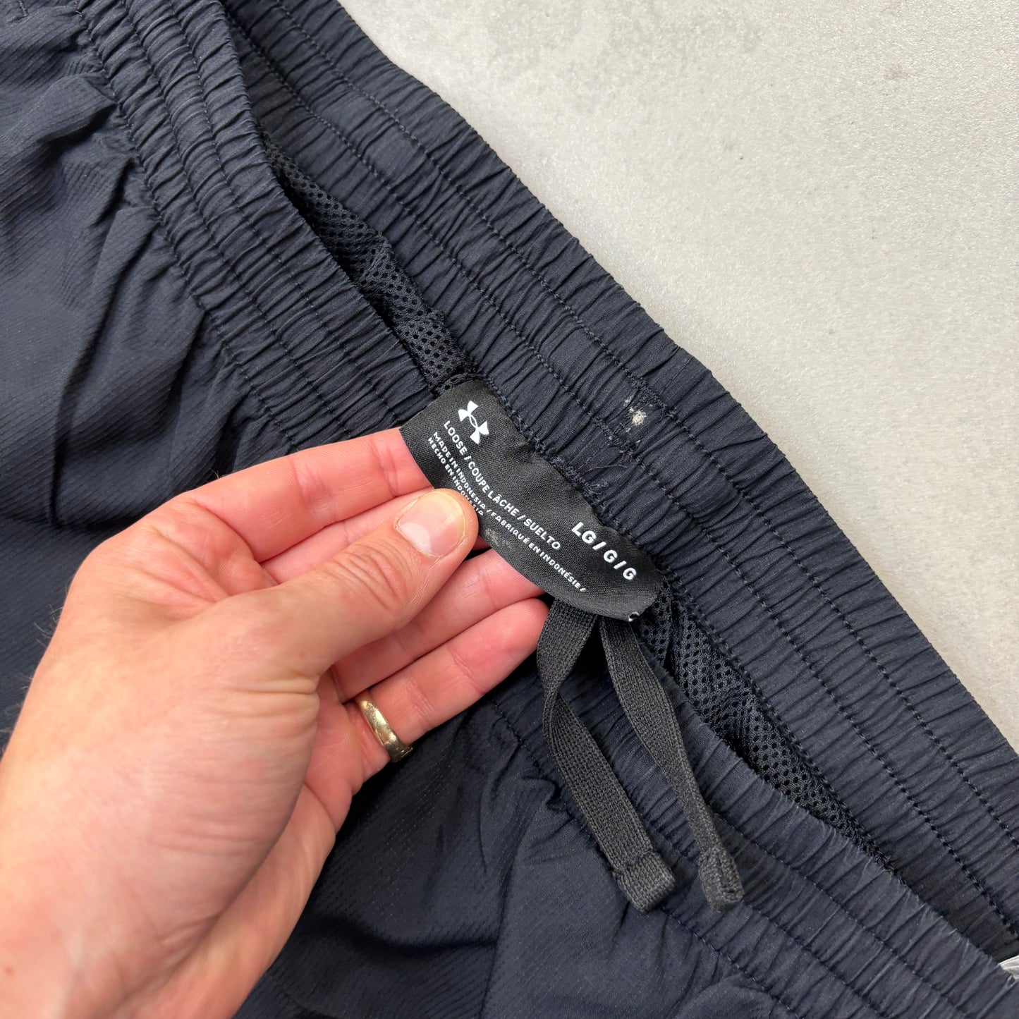 Vintage Under Armour Black Baggy Tracksuit Sweatpants Track Pants Bottoms - L